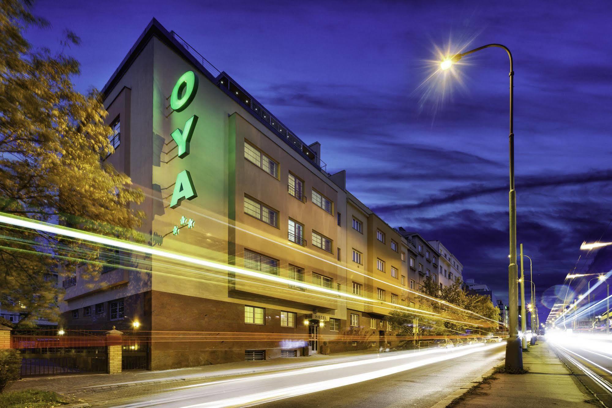 Hotel Oya Прага Экстерьер фото